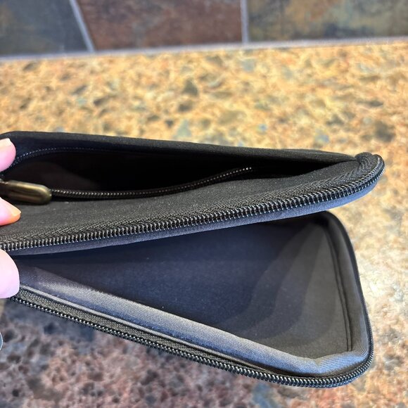 Case Logic Small Tablet Pouch Case Protector Sleeve Black See Measurements - Picture 3 of 4